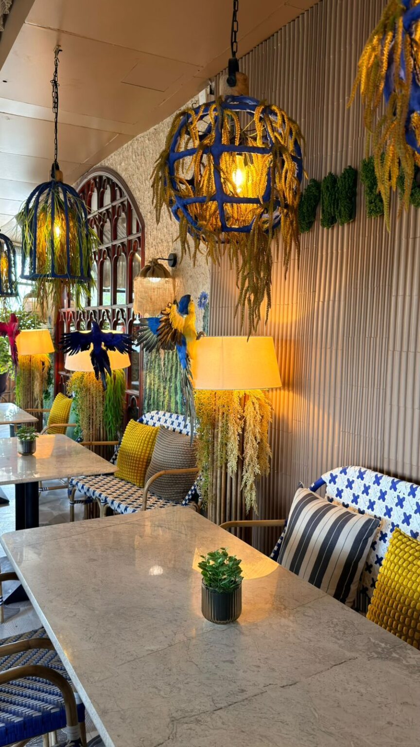 Downtown 29 BKC, the best restaurant in BKC interior Photo